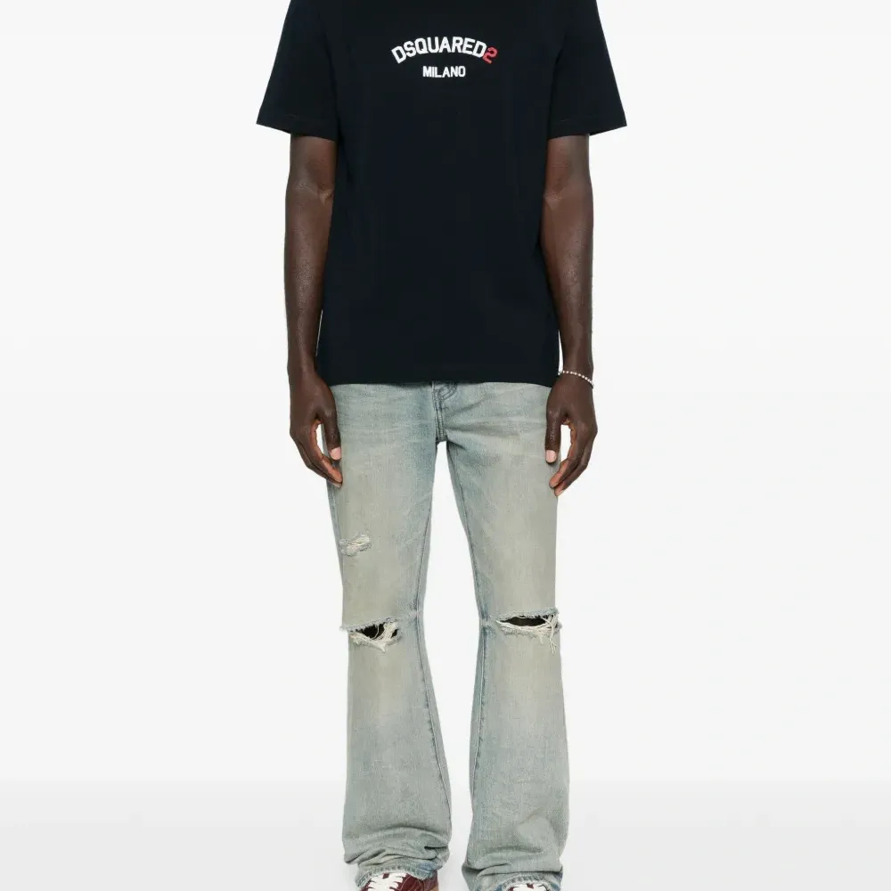 Футболка с логотипом