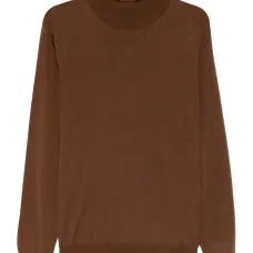 Свитер с высоким воротником