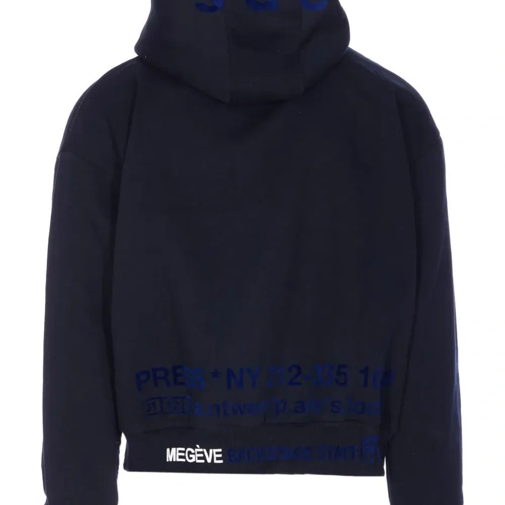 Худи с нашивкой-логотипом