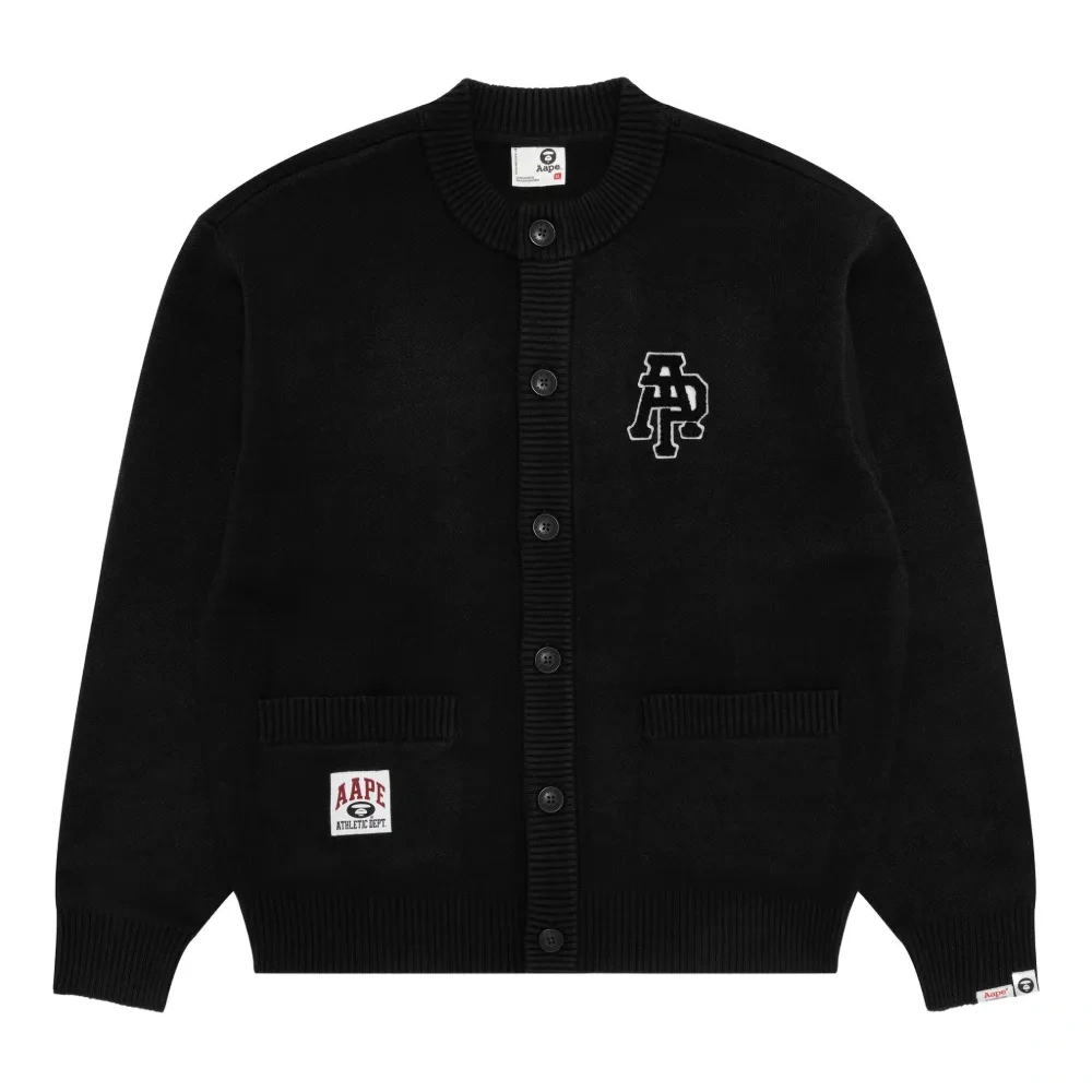 Кардиган с аппликацией