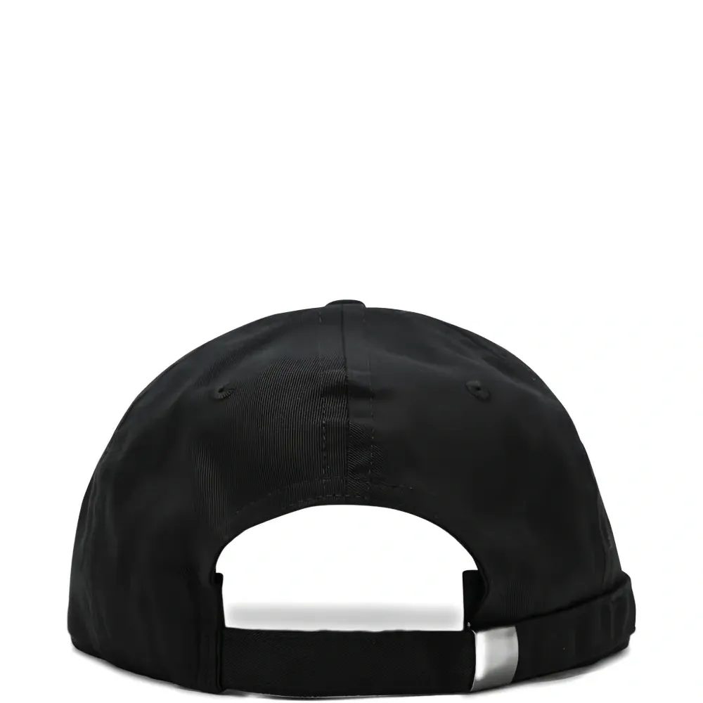 Вышитая кепка