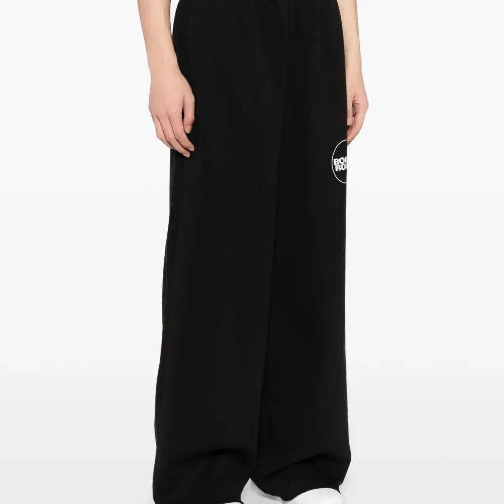 Широкие спортивные штаны 3M