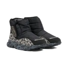 Кроссовки из коллаборации с Naturino