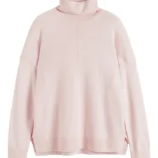 Свитер с высоким воротником