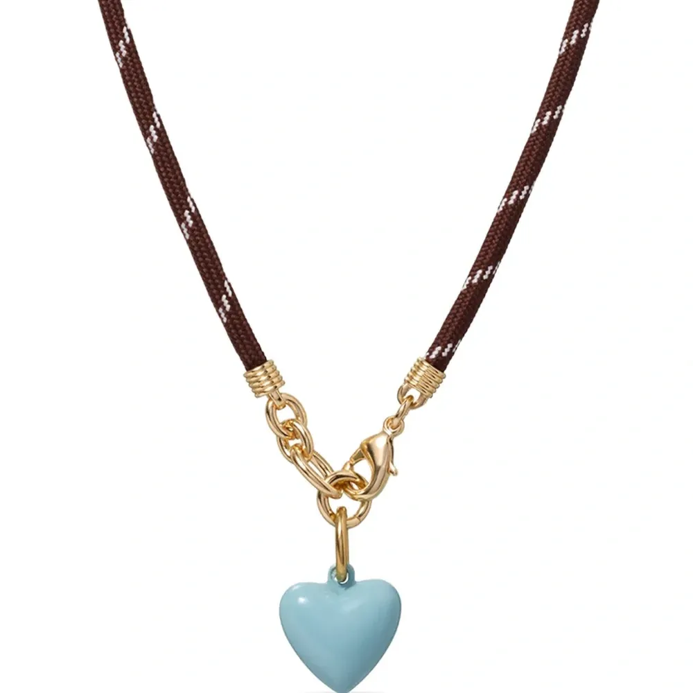 Колье The Happy с подвеской Колье The Happy с подвеской