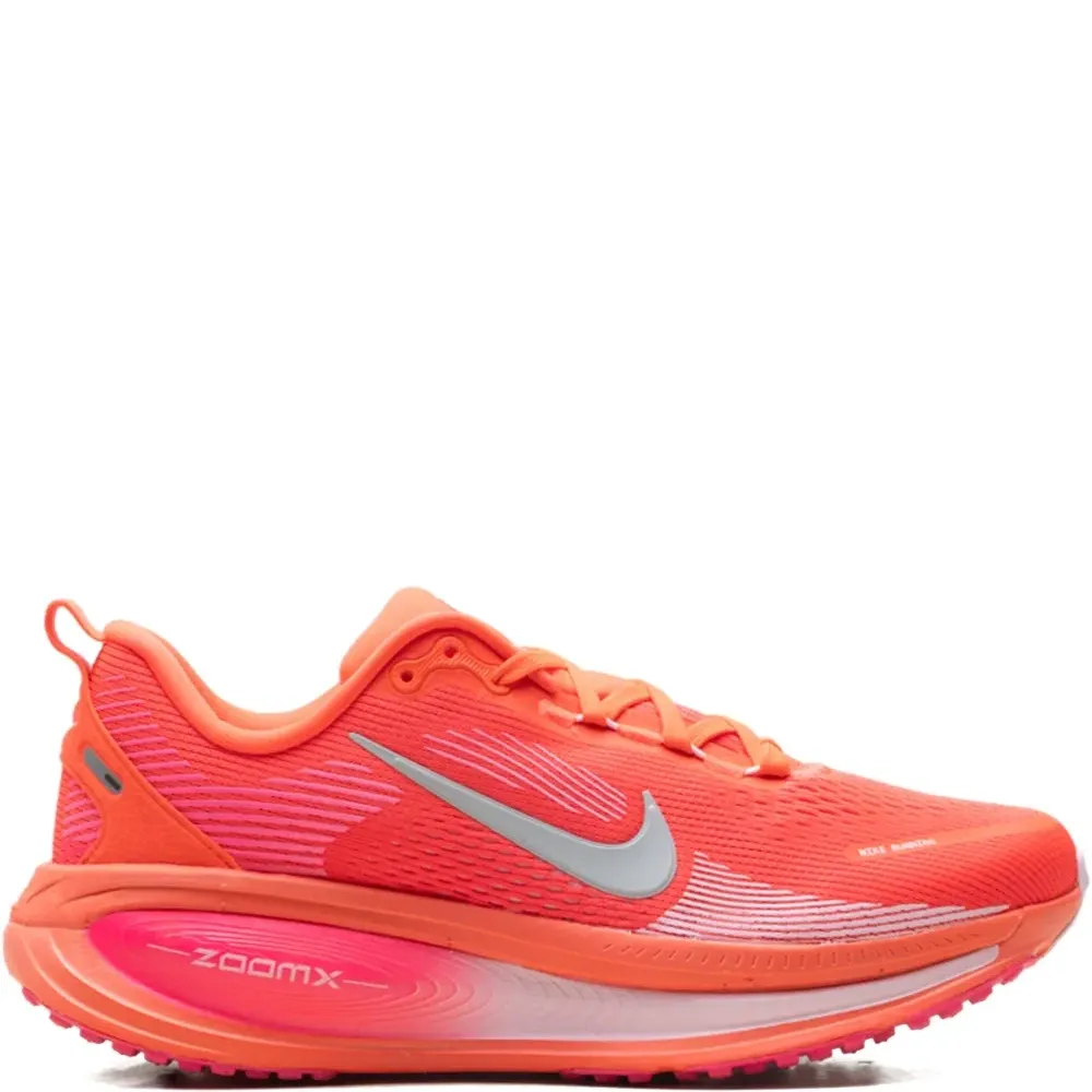 Кроссовки Vomero 18