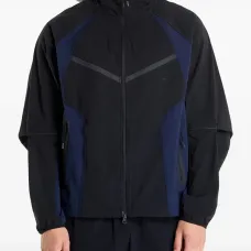 Куртка в стиле колор-блок