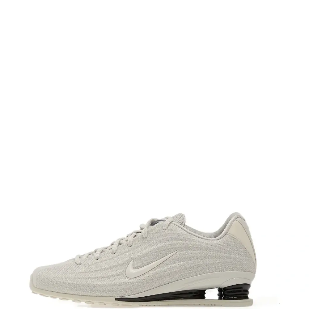 Кроссовки Shox