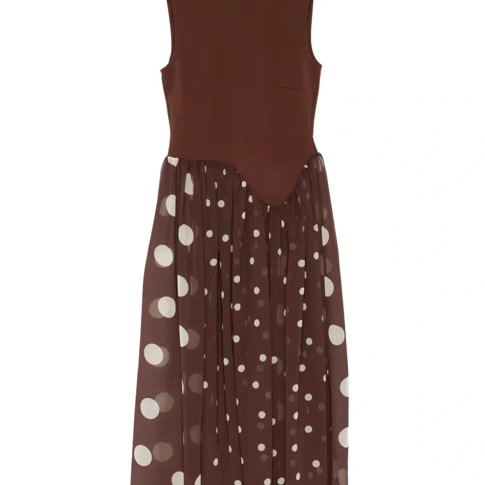 Платье миди в горох с высоким воротником