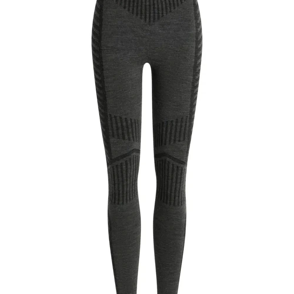 Трикотажные легинсы Seamela