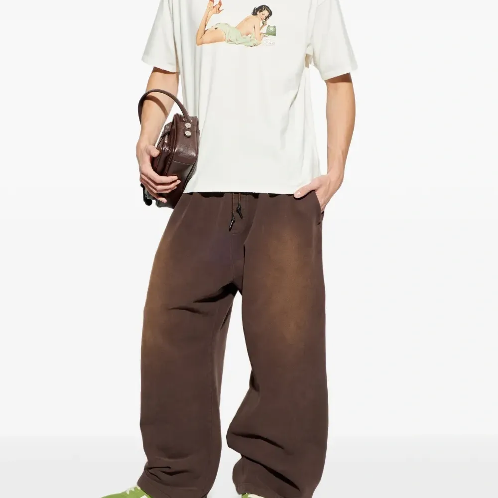 Футболка с графичным принтом