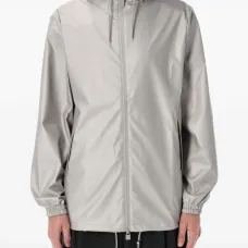 Куртка на молнии с капюшоном