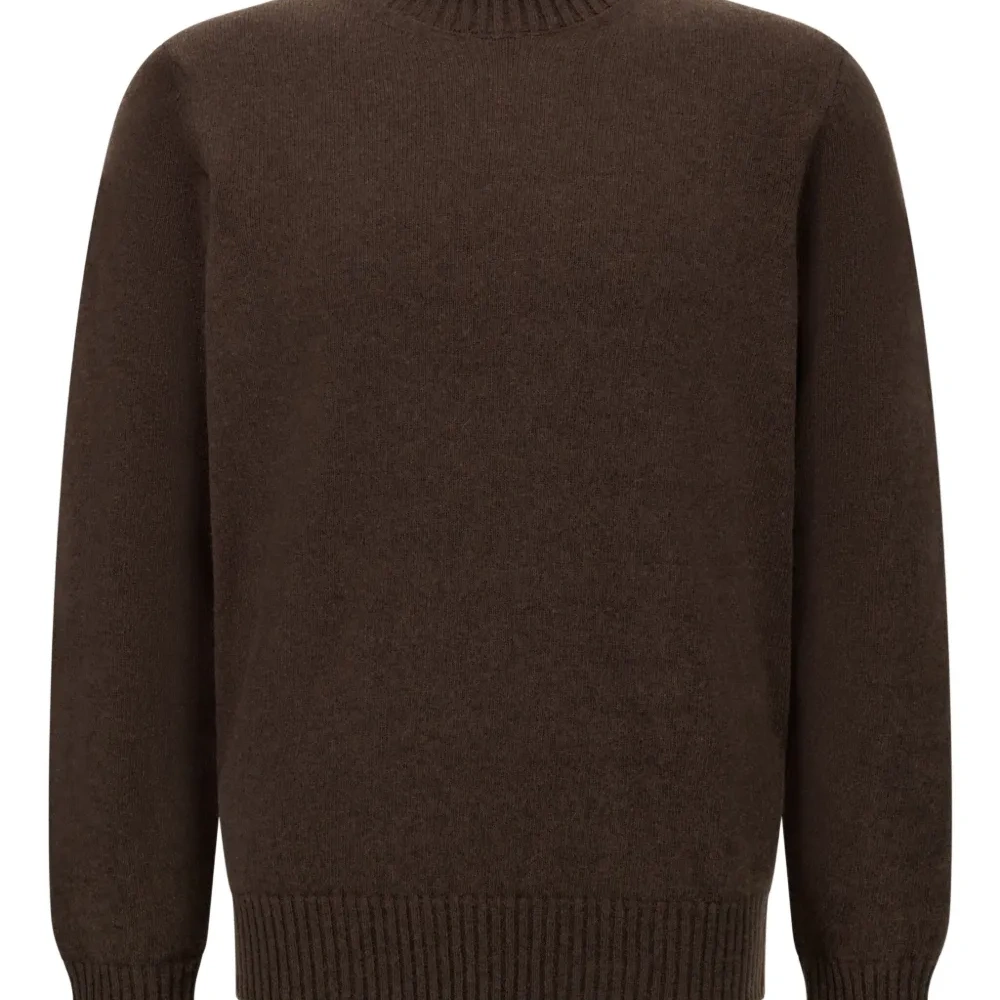 Пуловер с круглым вырезом