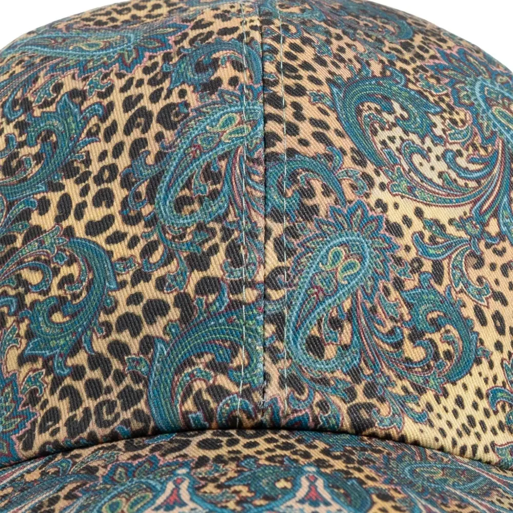 Бейсболка с принтом пейсли