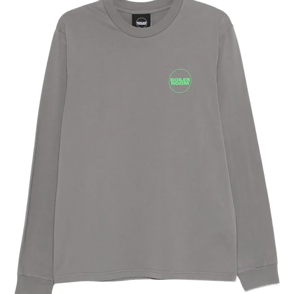 Базовая футболка с длинными рукавами и логотипом