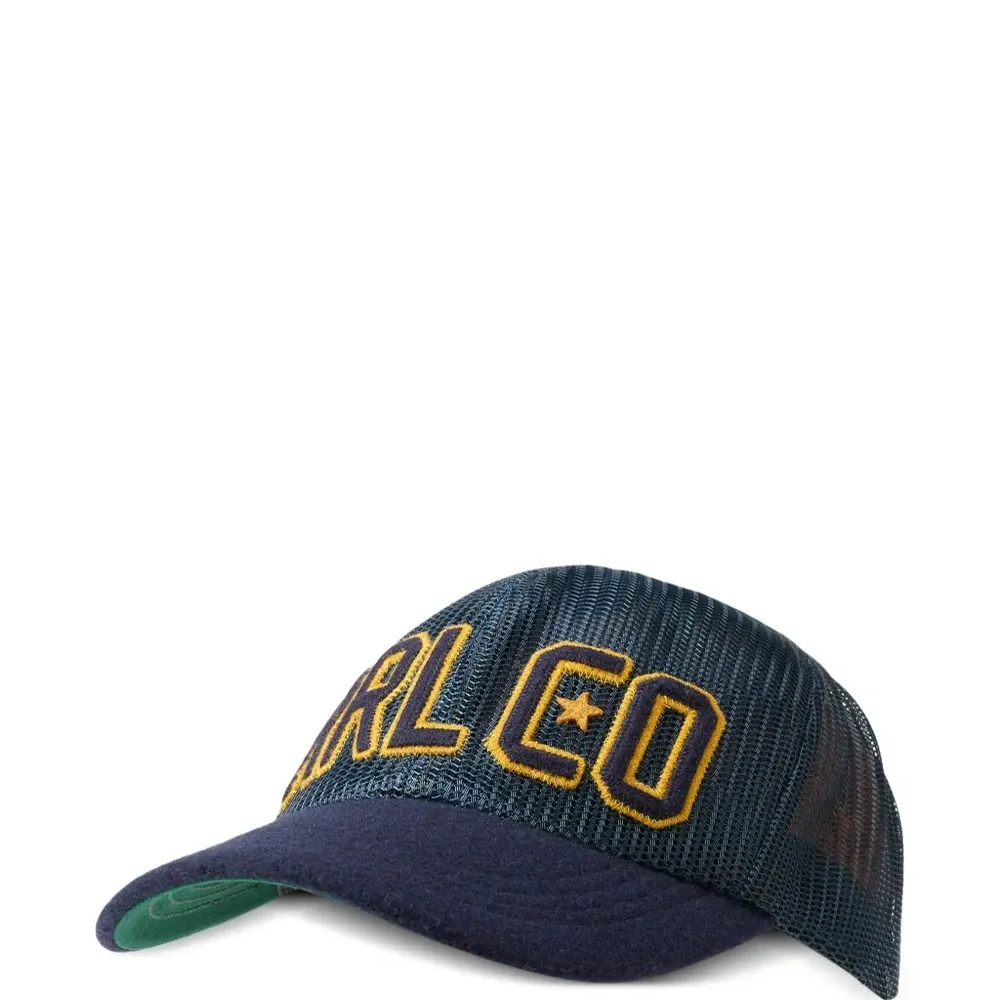 Сетчатая кепка с логотипом