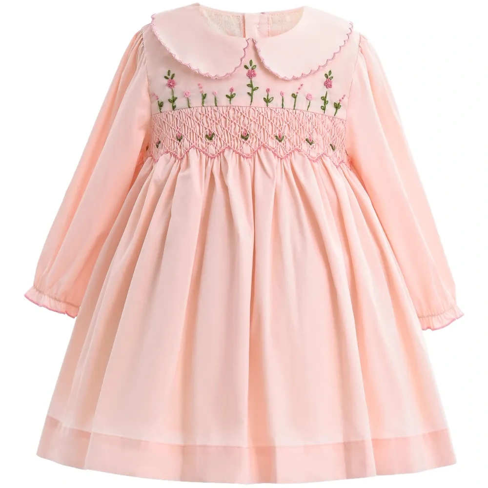 Платье с длинными рукавами и сборками