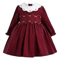 Платье с длинными рукавами и сборками