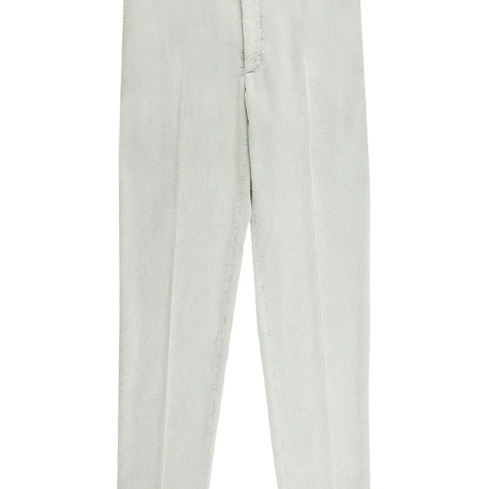 Зауженные вельветовые брюки