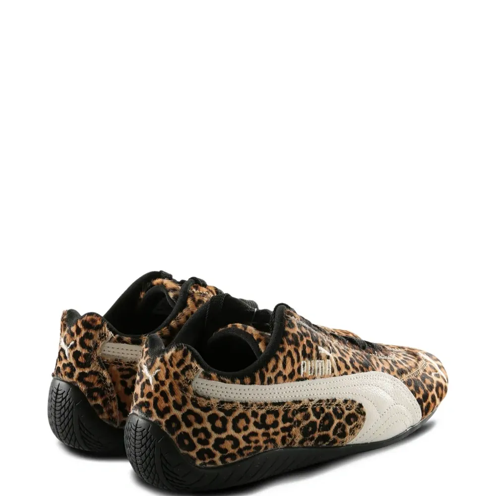 Кроссовки с леопардовым принтом Кроссовки с леопардовым принтом