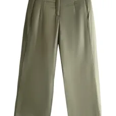 Брюки со сборками Брюки со сборками