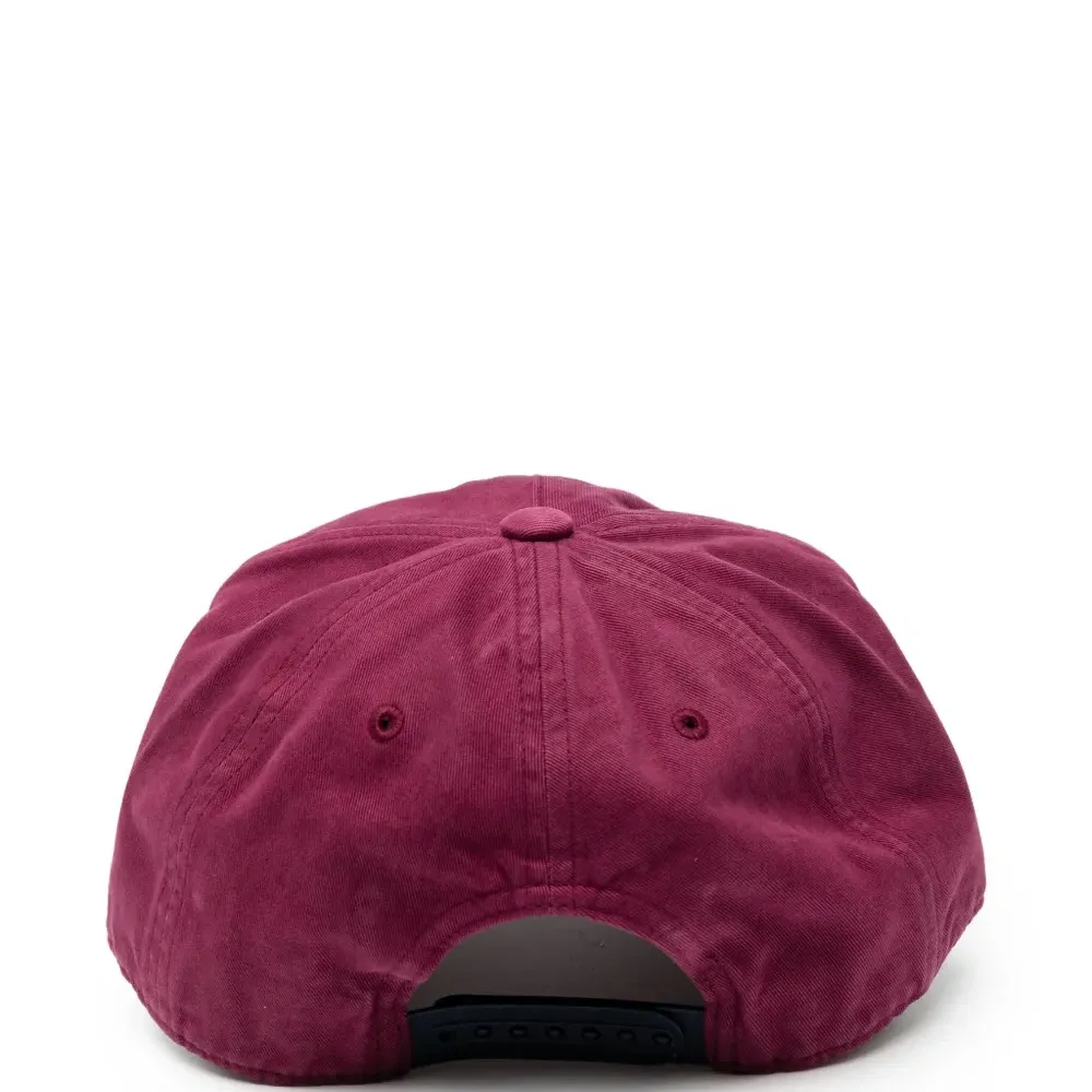 Бейсболка с вышитым логотипом