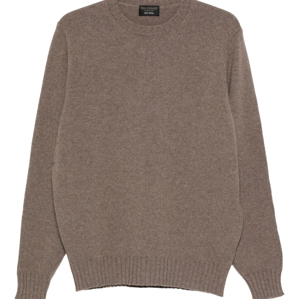 Свитер с круглым вырезом