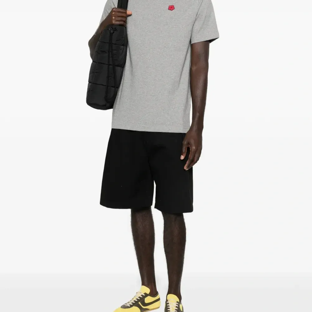 Футболка с вышивкой Boke Flower