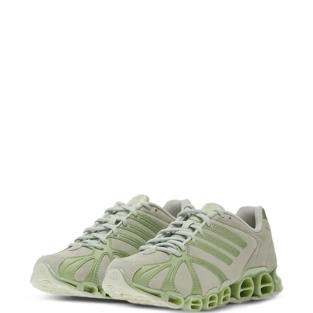 Кроссовки Mega Ghostride W Кроссовки Mega Ghostride W