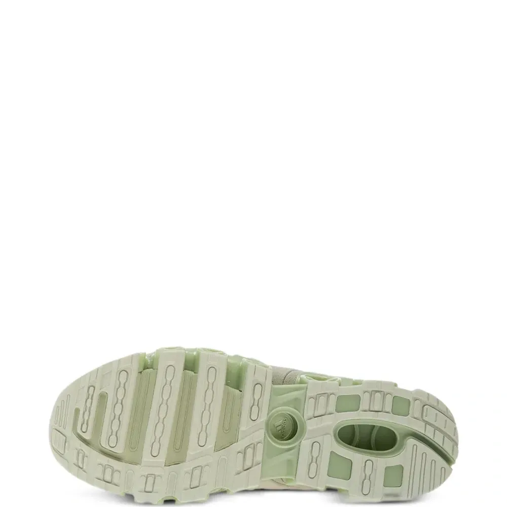 Кроссовки Mega Ghostride W Кроссовки Mega Ghostride W