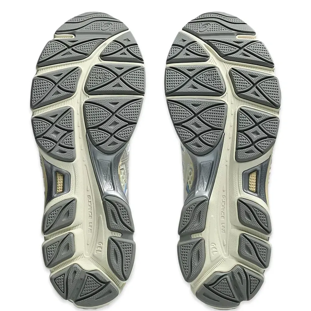 Кроссовки Gel-Cumulus 16 Кроссовки Gel-Cumulus 16