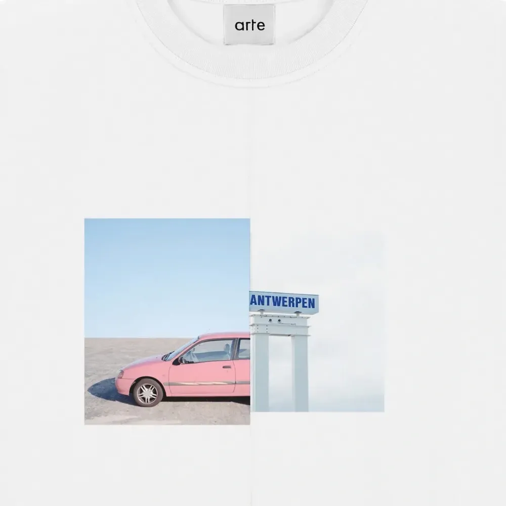 Футболка с графичным принтом