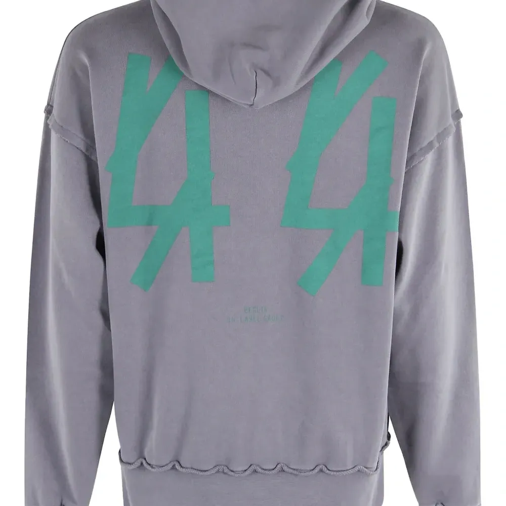 Толстовка с капюшоном и логотипом