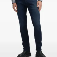 Джинсы с карманами