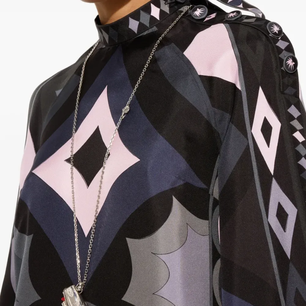 Колье с футляром для зажигалки Колье с футляром для зажигалки