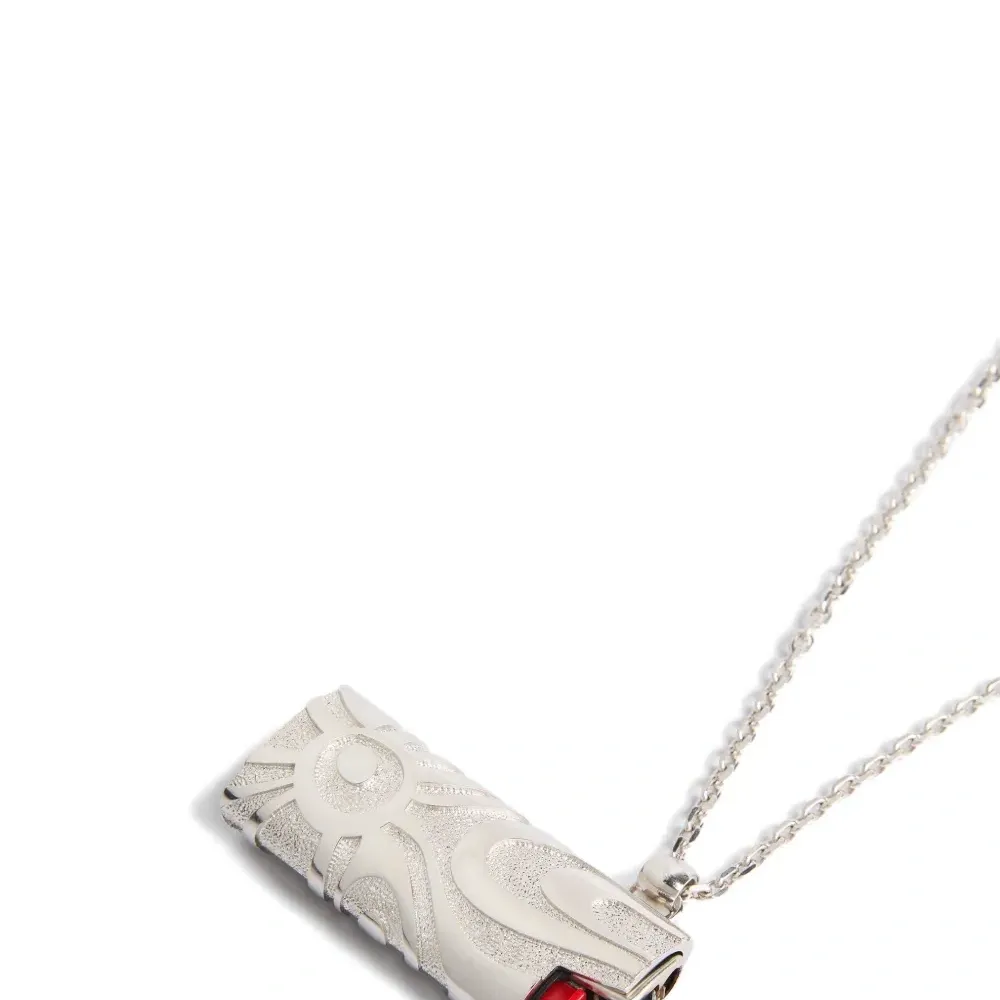 Колье с футляром для зажигалки Колье с футляром для зажигалки