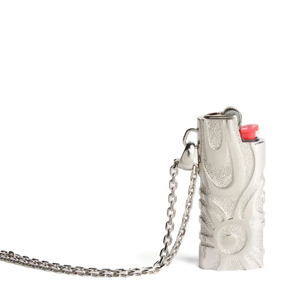 Колье с футляром для зажигалки Колье с футляром для зажигалки