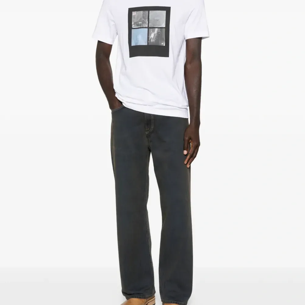 Футболка с графическим принтом