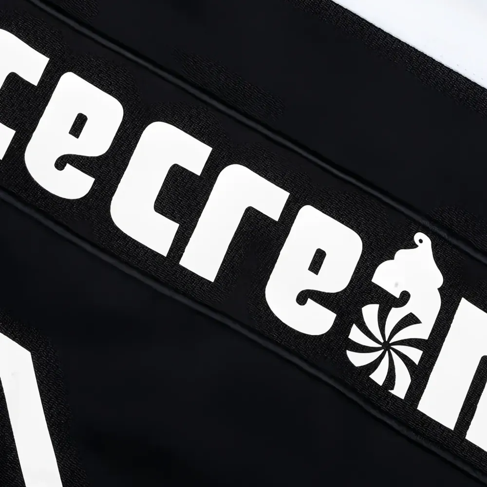 Футболка с графическим принтом