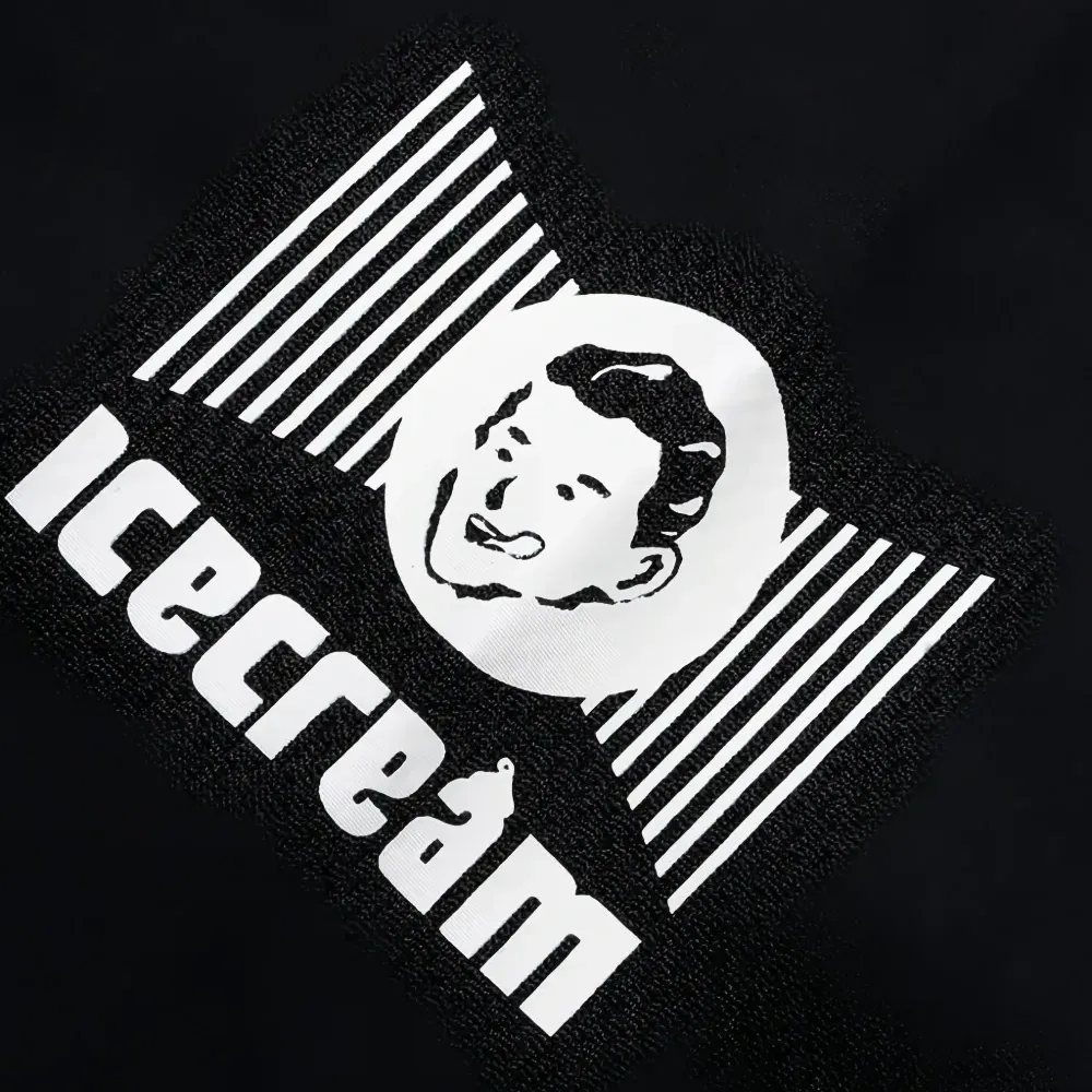 Футболка с графическим принтом