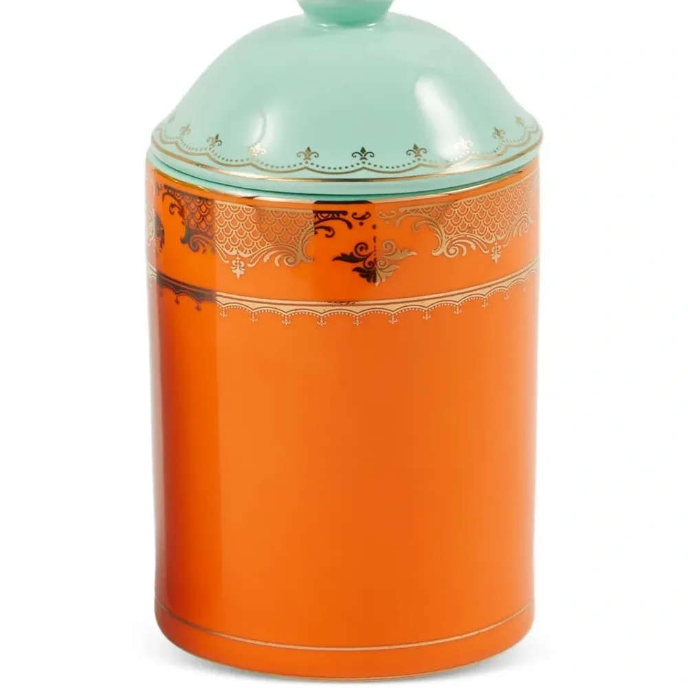 Банка с крышкой в стиле "дедушки"