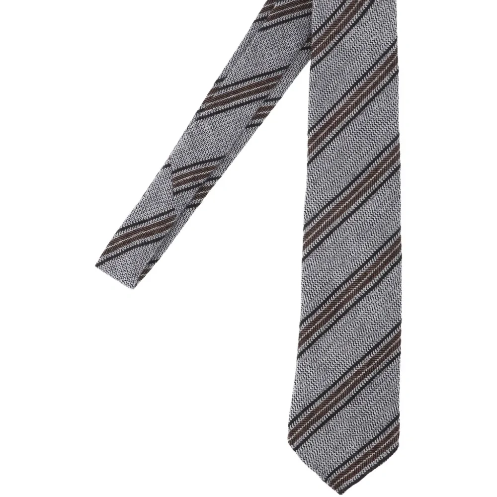 Галстук в полоску