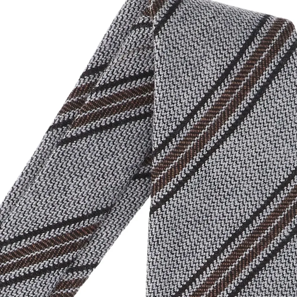 Галстук в полоску