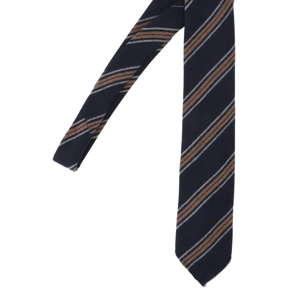 Галстук в полоску