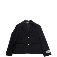 Однобортный пиджак на пуговицах