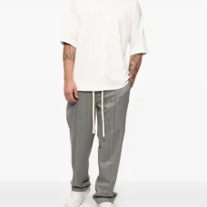 Спортивные брюки с кулиской и лампасами