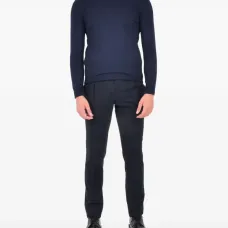 Свитер в рубчик с круглым вырезом