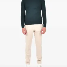 Свитер в рубчик с круглым вырезом