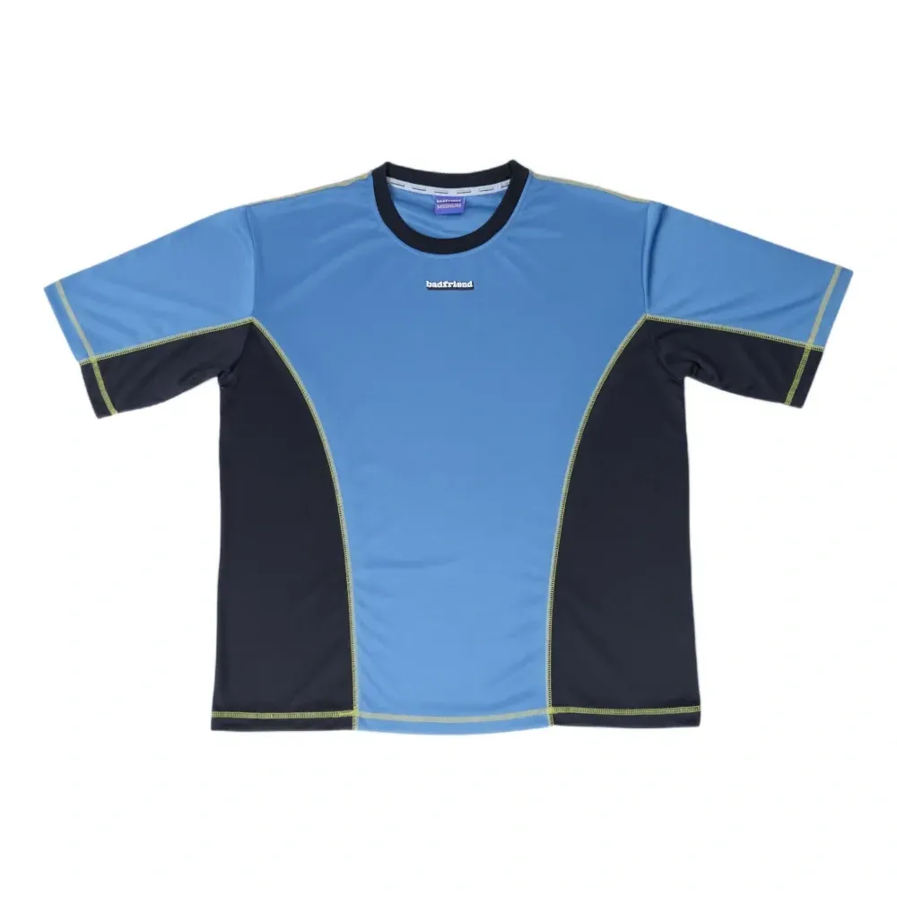 Футболка с контрастными вставками Футболка с контрастными вставками