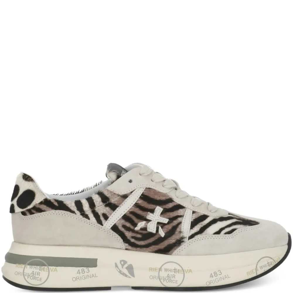 Кроссовки Cassie